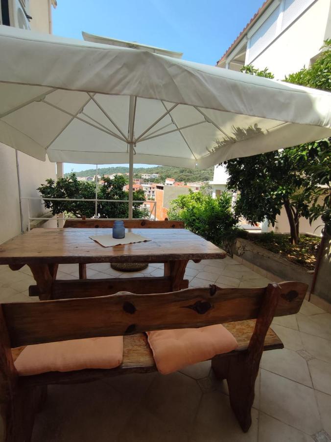 Apartments Laus Zavalatica Dış mekan fotoğraf