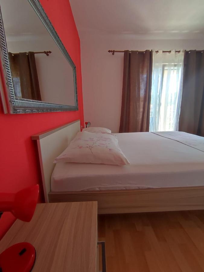 Apartments Laus Zavalatica Dış mekan fotoğraf