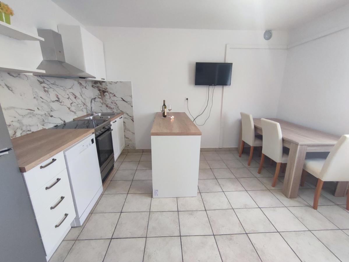 Apartments Laus Zavalatica Dış mekan fotoğraf