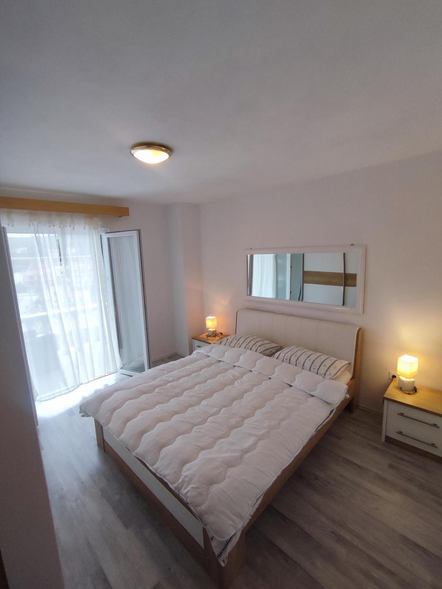 Apartments Laus Zavalatica Dış mekan fotoğraf